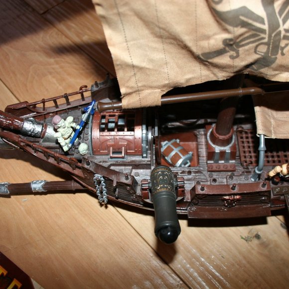 Mega Bloks Pyrates Captain Cutlass StormStalker Ship - Picture 10 of 11